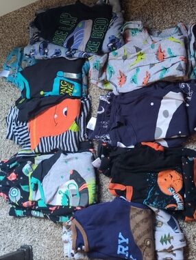 8 Sets Of Boys' Mixed Pajama Size 7